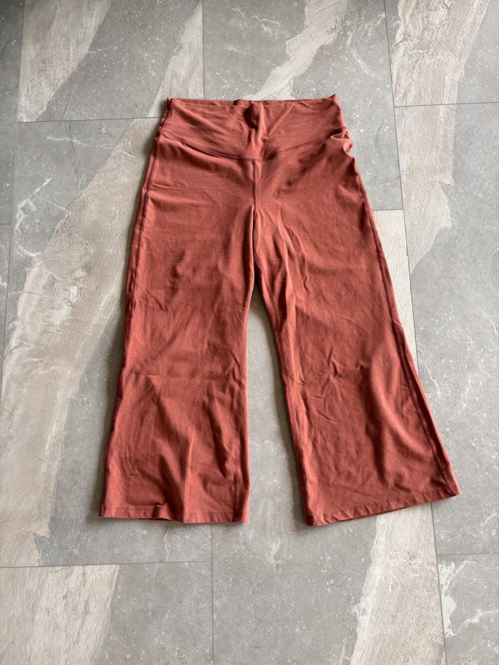 Old Navy Active Copper Wide Leg Cropped Leggings Women's Size L